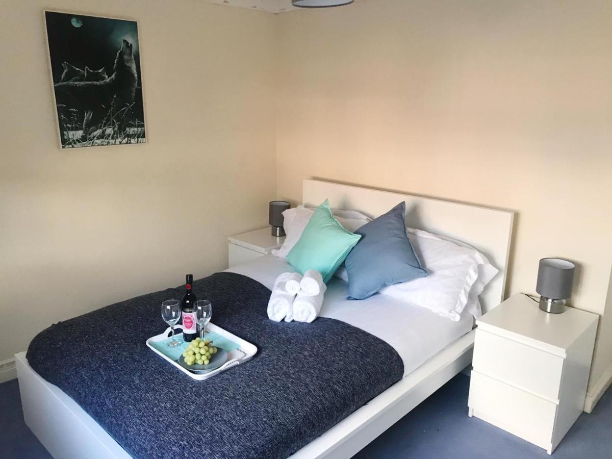 Chani Place Northampton Exteriör bild