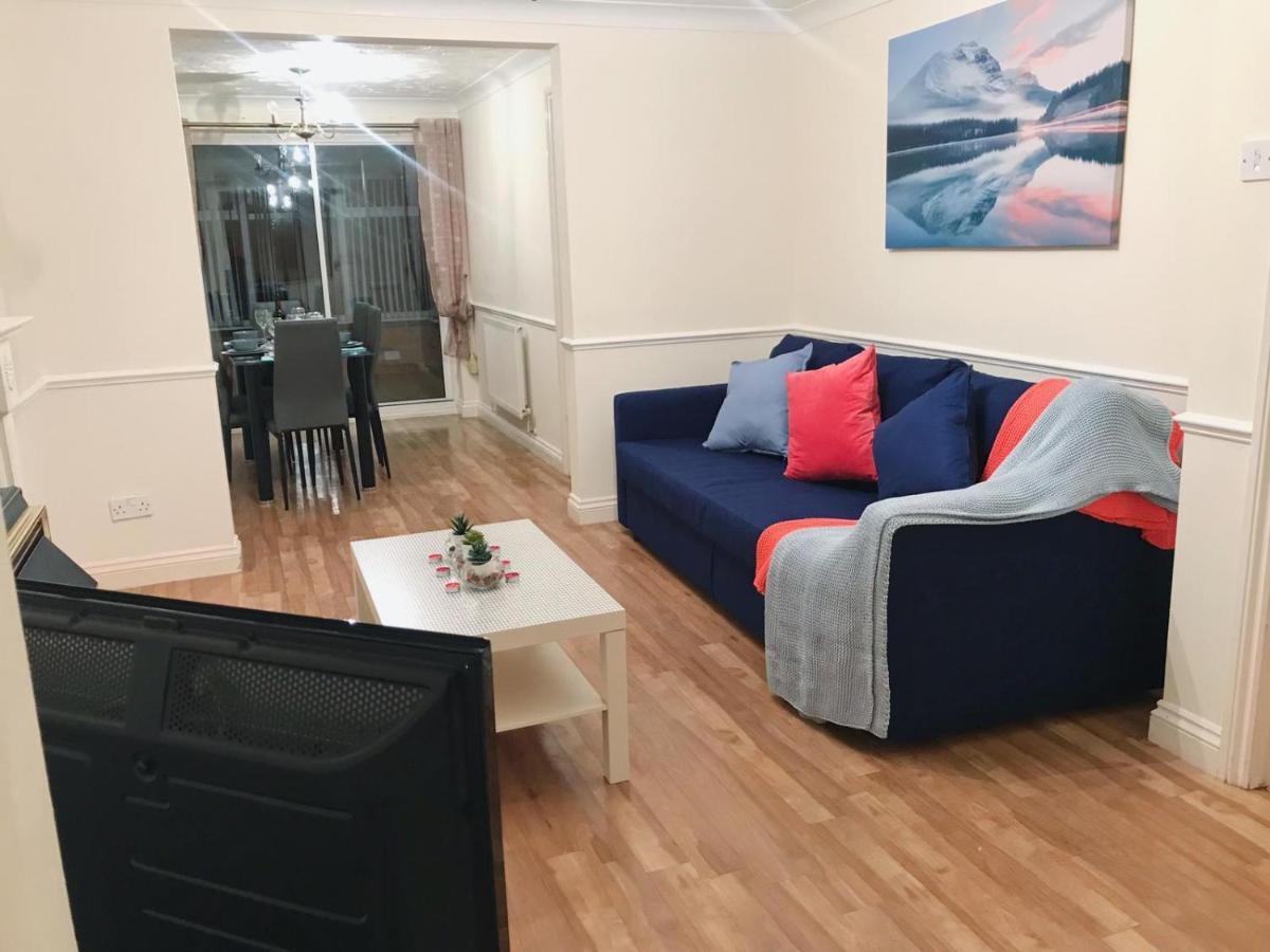Chani Place Northampton Exteriör bild